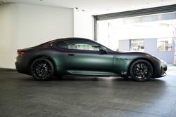 2024 Maserati GranTurismo Trofeo M189 MY24 AWD Nero Cometa Texturized
