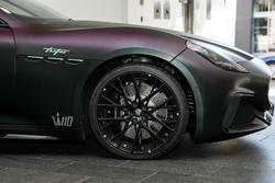 2024 Maserati GranTurismo Trofeo M189 MY24 AWD Nero Cometa Texturized