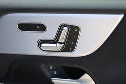 2020 MERCEDES-BENZ B180