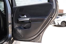 2020 MERCEDES-BENZ B180