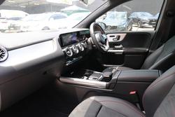 2020 MERCEDES-BENZ B180