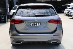 2020 MERCEDES-BENZ B180