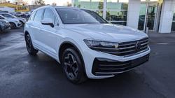 2023 VOLKSWAGEN
Touareg