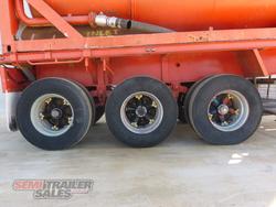 1983 Custom Lusty Vacuum Suction Tanker (2005 Vacuum Tank)