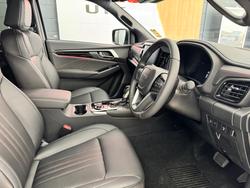 2026 ISUZU MU-X XT