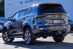 2025 Isuzu MU-X LS-T
