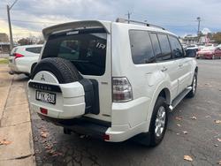 2012 MITSUBISHI PAJERO PLATINUM 2