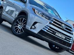 2018 TOYOTA
KLUGER GRANDE (4x4)