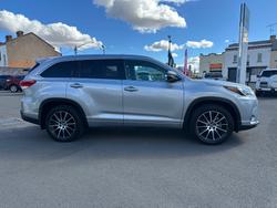 2018 TOYOTA
KLUGER GRANDE (4x4)