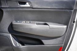 2018 KIA
SPORTAGE Si PREMIUM (FWD)