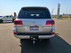 2020 Toyota LANDCRUISER LC200 4.5L T/D A/T GXL Silver Pearl