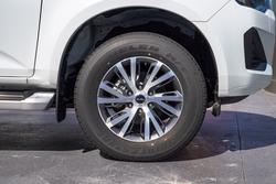 2024 Isuzu
D-MAX LS-U
