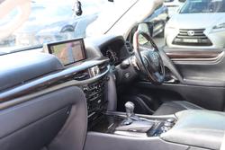 2016 Lexus LX570 LX570 5.7 L Petrol Automatic Wagon 5449570 001