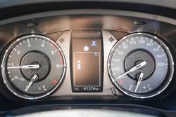 2023 Toyota HILUX SR