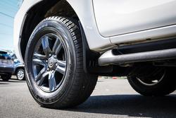 2023 Toyota HILUX SR