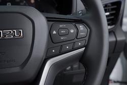 2026 Isuzu MU-X X-TERRAIN