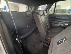 2025 Ford
Everest Platinum