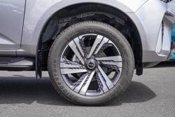 2025 Isuzu MU-X LS-T