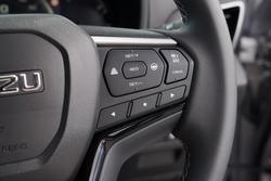 2025 Isuzu MU-X LS-T