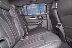 2025 Isuzu MU-X LS-T