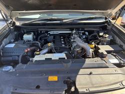 2013 Toyota Prado PRADO T/D WGN A/T Kakadu 4277700 001 Silver Pearl