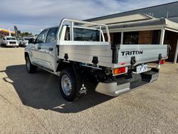 2025 MITSUBISHI Triton GLX