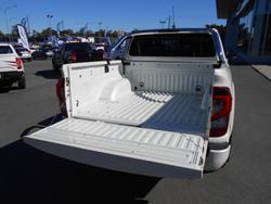 2025 Nissan
Navara ST