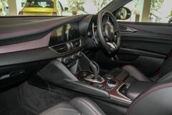 2025 Alfa Romeo Giulia Quadrifoglio