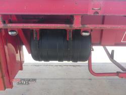 2002 Barker Extendable Flat Top Trailer
