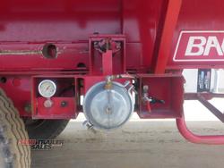2002 Barker Extendable Flat Top Trailer