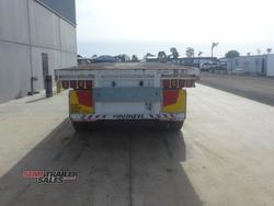2002 Barker Extendable Flat Top Trailer