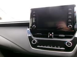 2020 Toyota Corolla Sedan Hybrid Corolla Sedan Hybrid Ascent Sport 1.8L Auto CVT 4390580 001