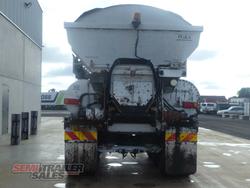 2007 Boomer Live Bottom Trailer