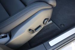 2025 Volvo XC60 Plus B5 Bright