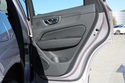 2025 Volvo XC60 Plus B5 Bright