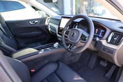 2025 Volvo XC60 Plus B5 Bright