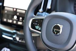 2025 Volvo XC60 Plus B5 Bright