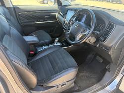 2019 MITSUBISHI OUTLANDER GREY