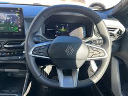 2025 Renault
Duster Evolution 4x2