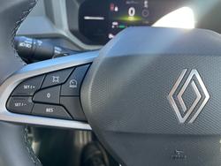 2025 Renault
Duster Evolution 4x2