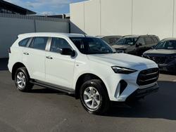 2025 Isuzu
MU-X LS-M