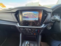 2025 Isuzu
MU-X LS-M