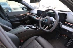 2025 BMW i5 eDRIVE40 M SPORT