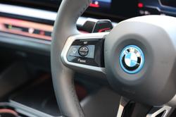2025 BMW i5 eDRIVE40 M SPORT