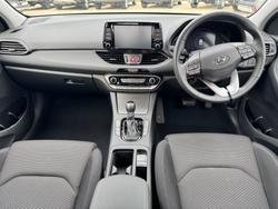 2023 HYUNDAI i30