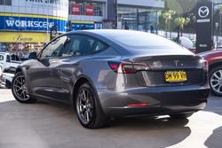 2021 Tesla
Model 3 Standard Range Plus