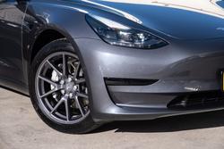 2021 Tesla
Model 3 Standard Range Plus