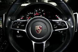 2015 Porsche
Cayenne Diesel