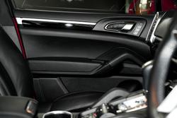 2015 Porsche
Cayenne Diesel