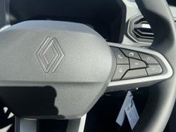 2025 Renault
Duster Evolution 4x4 MHEV